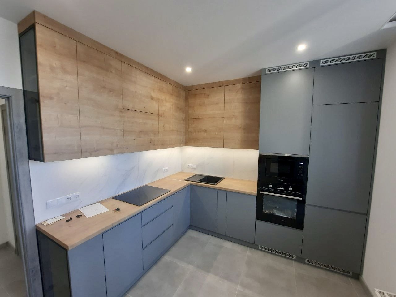 Bucătărie modernă la comandă